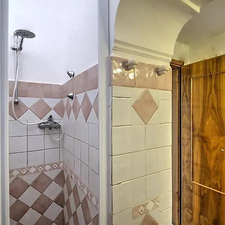 Sleeps 5 Air Con Apartamento *