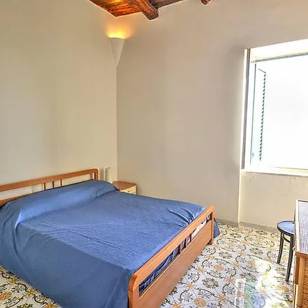 Sleeps 5 Air Con Amalfi