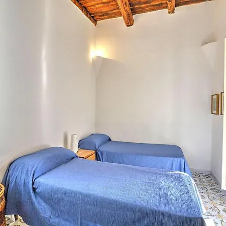 Sleeps 5 Air Con Amalfi